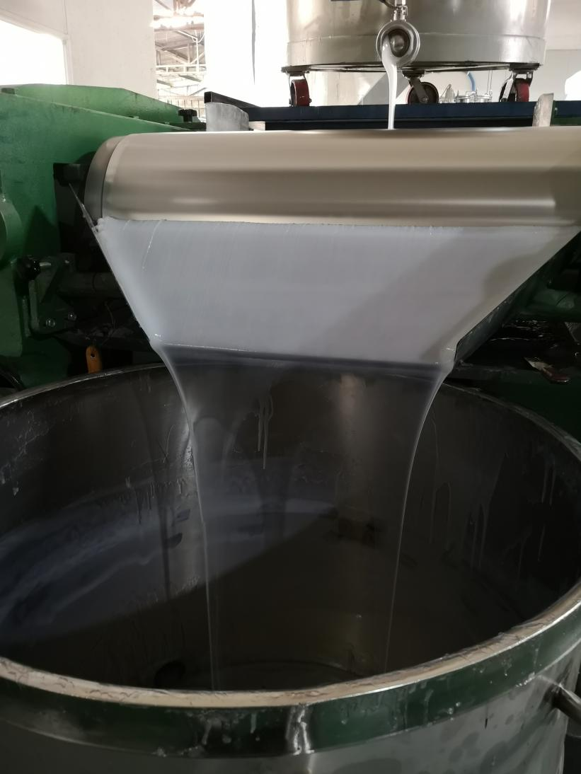 影響模具硅膠粘性因素有哪些？