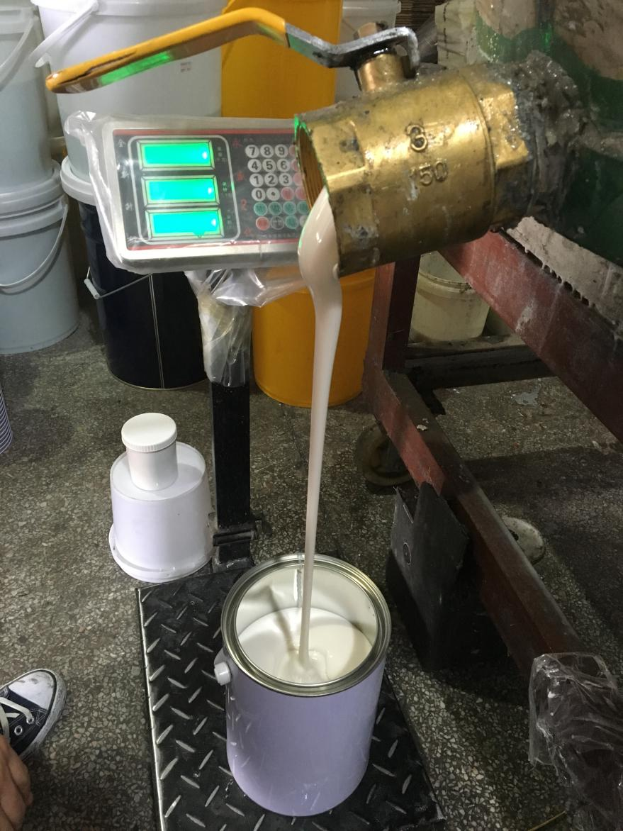 液態(tài)硅膠產(chǎn)品出現(xiàn)流紋路的原因是什么？